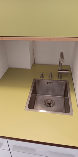 Edelstahlspuele Flaechenbuendig eingebaut