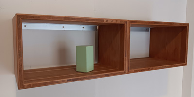 Regal aus Eichemassivholz